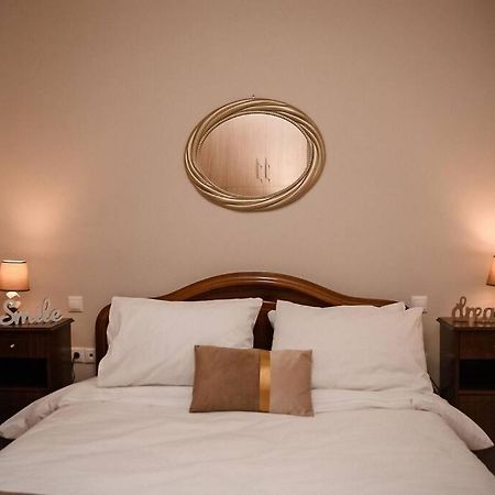 A Home Away From Home Trikala  Exterior photo