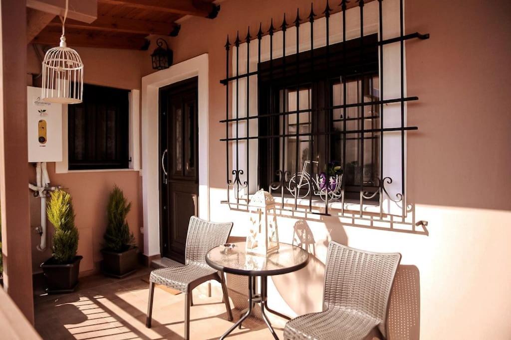 A Home Away From Home Trikala  Exterior photo