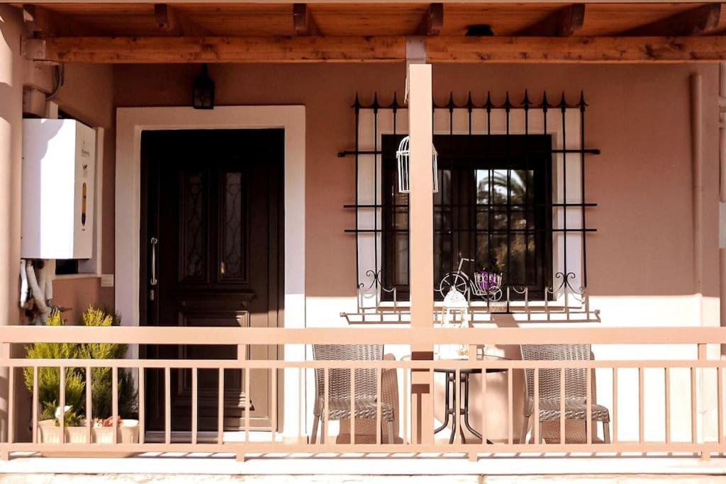 A Home Away From Home Trikala  Exterior photo